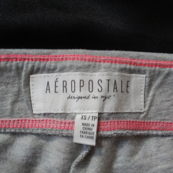 Women's Sweats pants - Picture 4 of 4